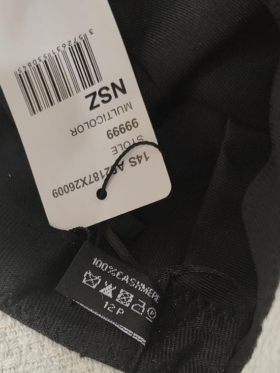 Ivory Bucket Hat With Sophisticated Logo main image 4